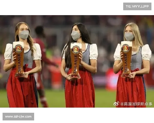 终场哨响后，美因茨球员相拥庆祝从安联球场带走一分